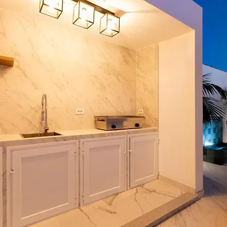 Nicole Wifi, Gym, Heated Pool Σπίτι διακοπών *