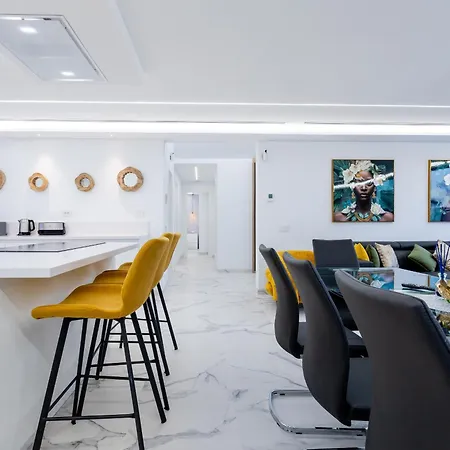 Nicole Wifi, Gym, Heated Pool Σπίτι διακοπών