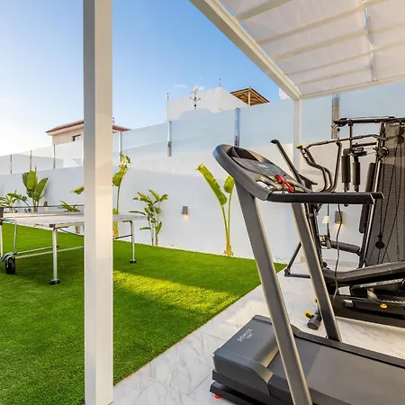 Nicole Wifi, Gym, Heated Pool Feriehus *